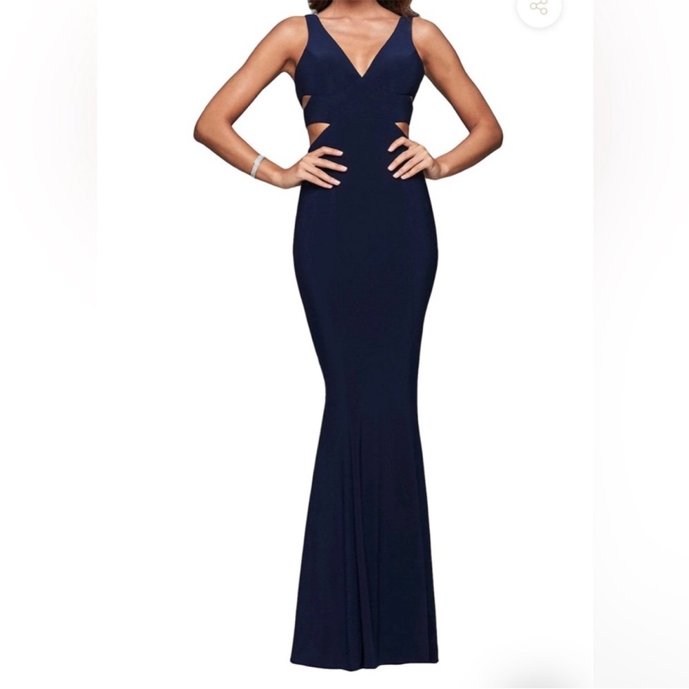 Faviana v neck side cut out formal maxi dress Navy Size 6